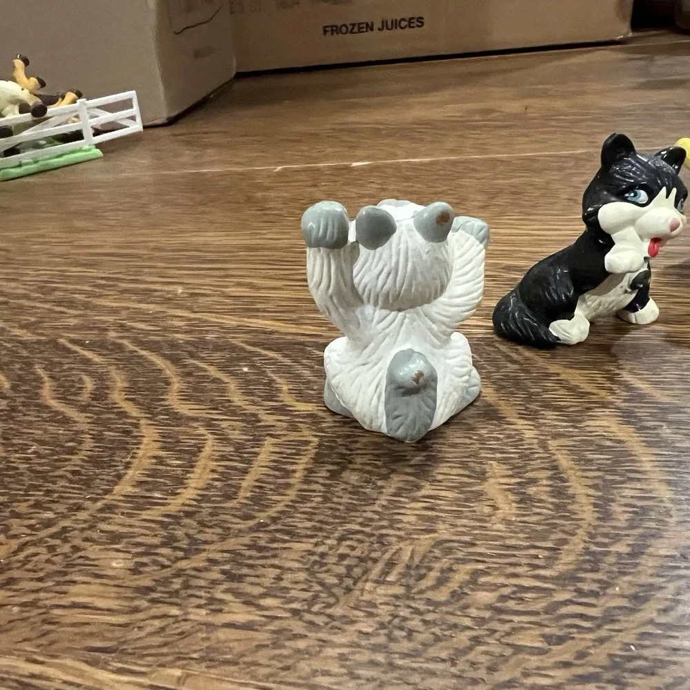 VTG 90s Jasman My Precious Pets Lot with Cat Bed, 4 Cats, Saucer Of Milk, Bowl